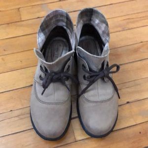 Born waterproof boots